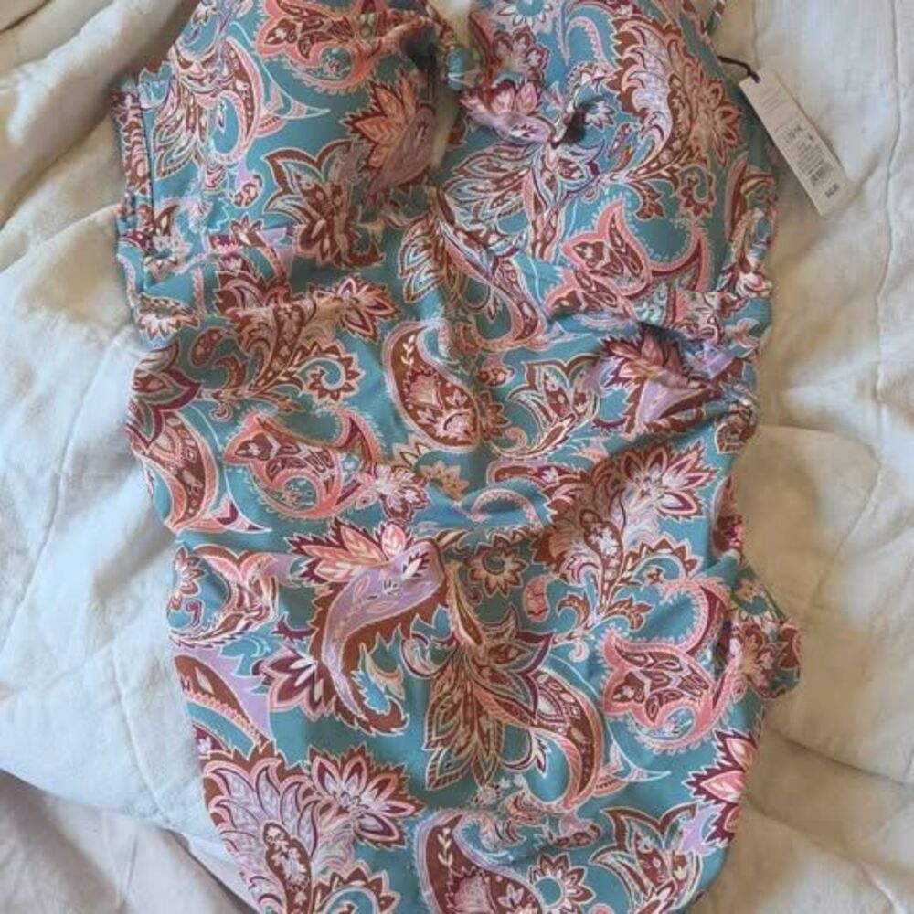 New L shade and shore one piece bathing suit
